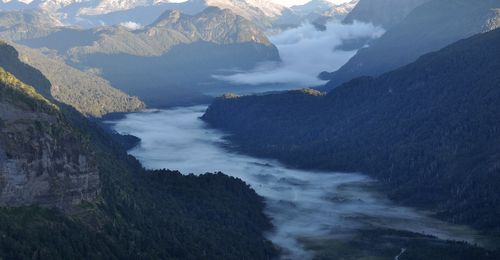 Detalle de la senda hacia el refugio
